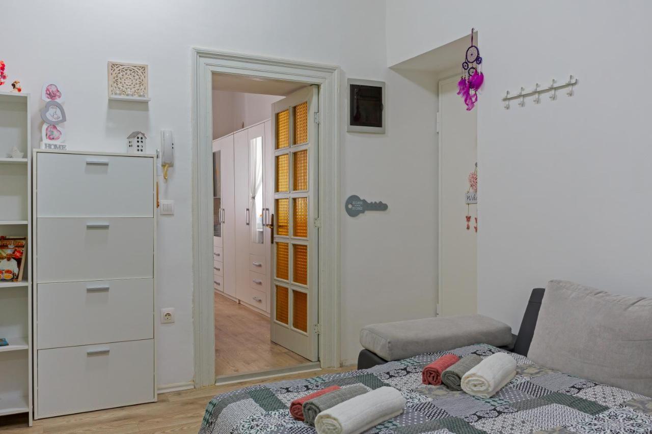 Rich Apartment Пула Екстер'єр фото