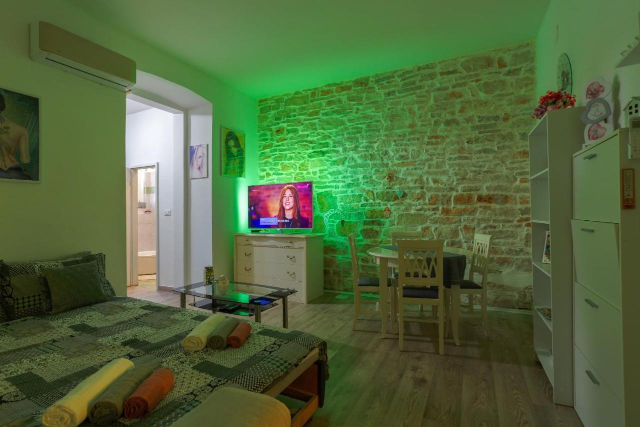 Rich Apartment Пула Екстер'єр фото