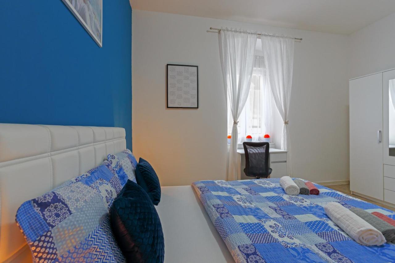 Rich Apartment Пула Екстер'єр фото