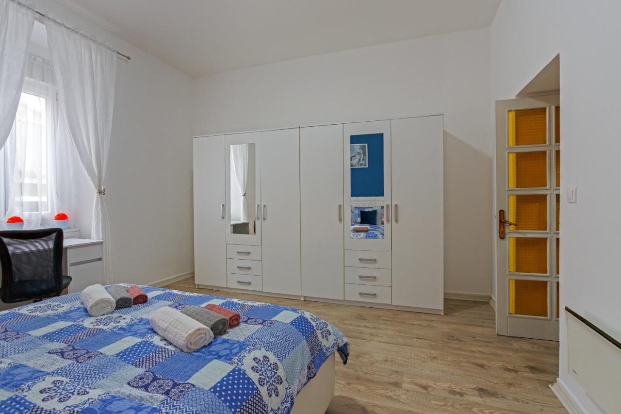 Rich Apartment Пула Екстер'єр фото