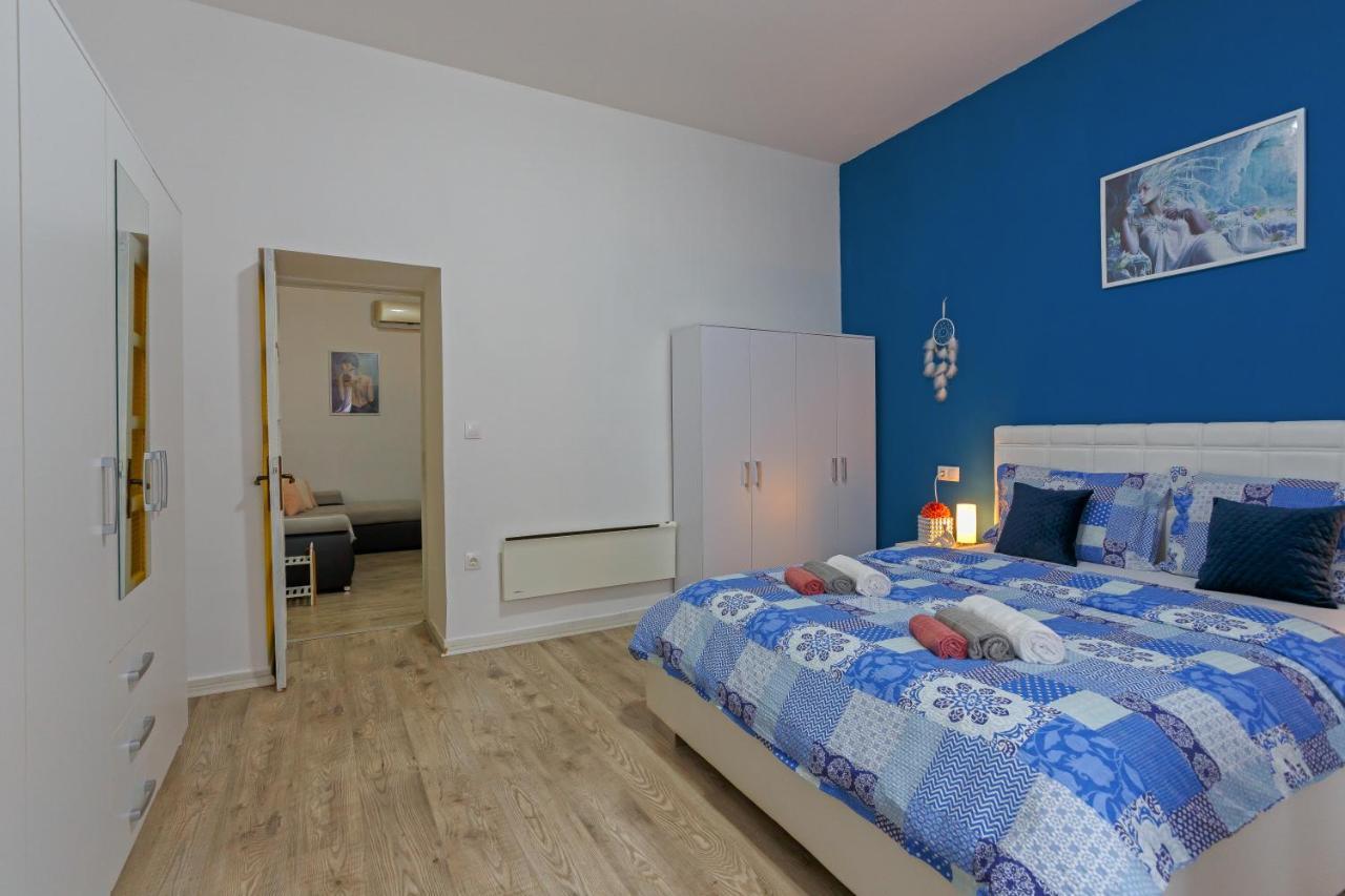 Rich Apartment Пула Екстер'єр фото